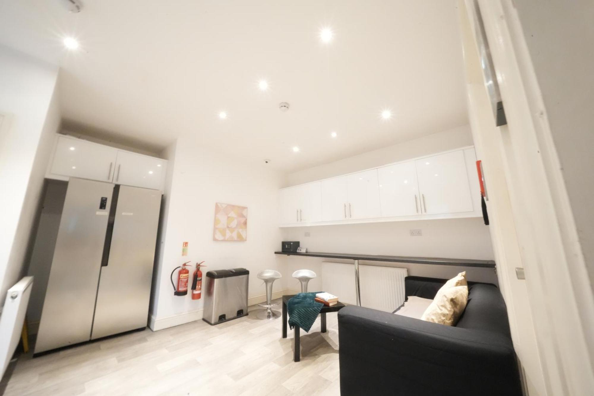 Grand Airport Ensuites Harmondsworth Exteriör bild