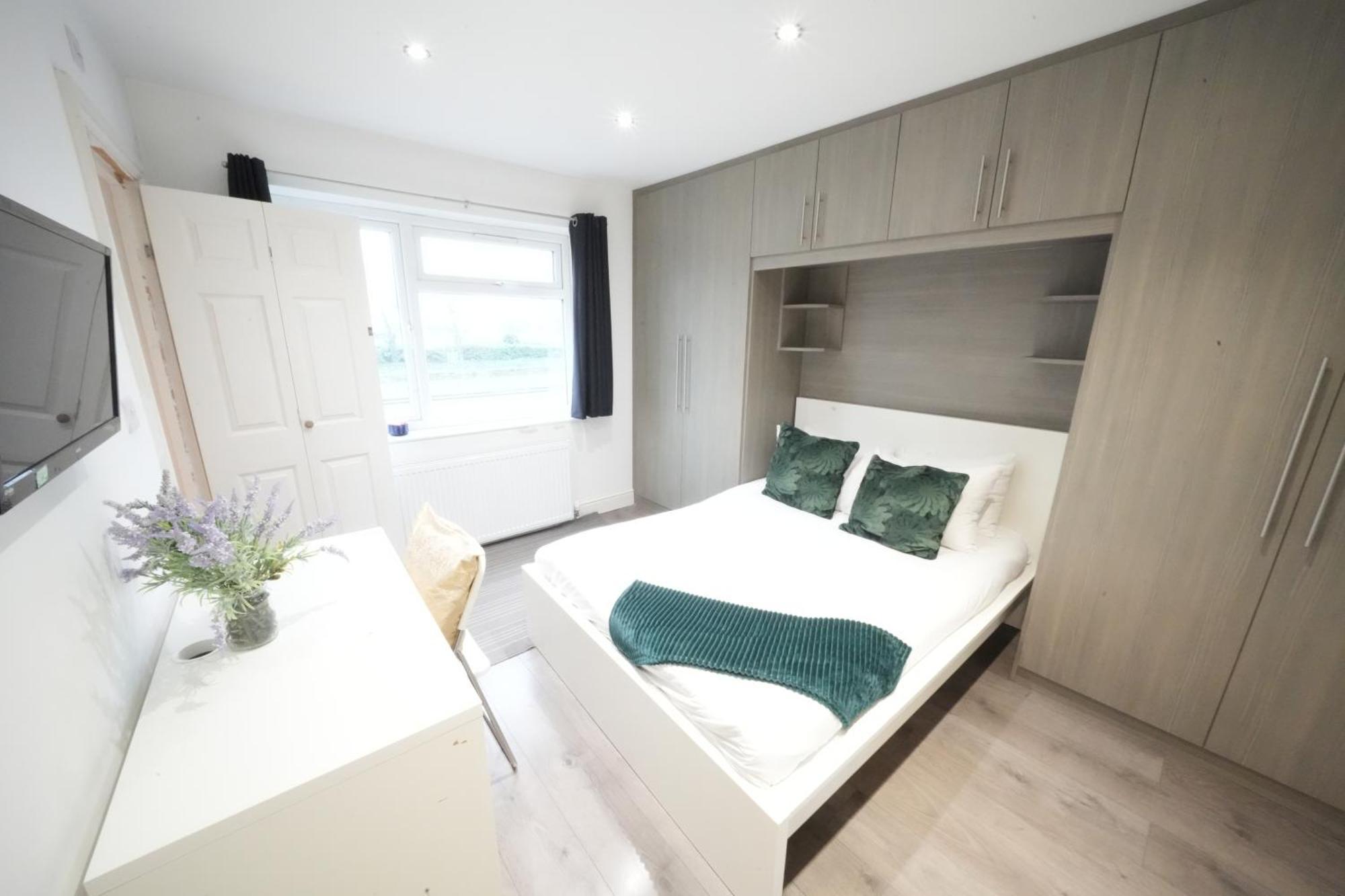 Grand Airport Ensuites Harmondsworth Exteriör bild